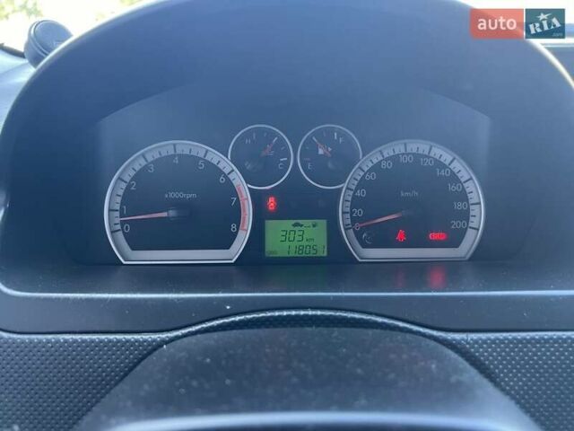 Желтый Шевроле Авео, объемом двигателя 1.5 л и пробегом 118 тыс. км за 4100 $, фото 26 на Automoto.ua