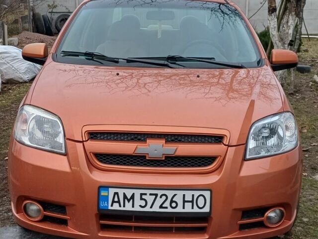 Желтый Шевроле Авео, объемом двигателя 1.6 л и пробегом 180 тыс. км за 3600 $, фото 3 на Automoto.ua