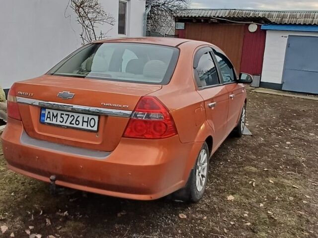 Желтый Шевроле Авео, объемом двигателя 1.6 л и пробегом 180 тыс. км за 3600 $, фото 4 на Automoto.ua