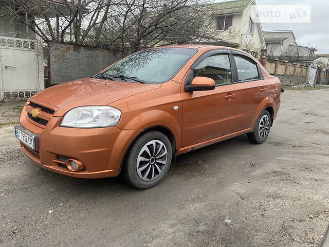 Жовтий Шевроле Авео, об'ємом двигуна 1.6 л та пробігом 180 тис. км за 4500 $, фото 2 на Automoto.ua