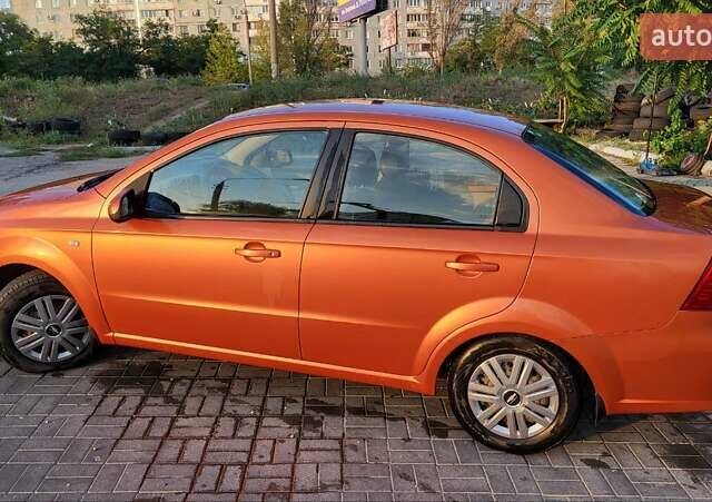 Желтый Шевроле Авео, объемом двигателя 1.6 л и пробегом 253 тыс. км за 4300 $, фото 16 на Automoto.ua