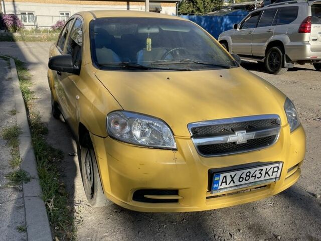 Желтый Шевроле Авео, объемом двигателя 1.2 л и пробегом 400 тыс. км за 2000 $, фото 1 на Automoto.ua