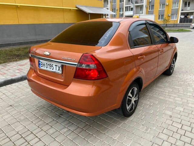 Жовтий Шевроле Авео, об'ємом двигуна 1.6 л та пробігом 308 тис. км за 2900 $, фото 6 на Automoto.ua