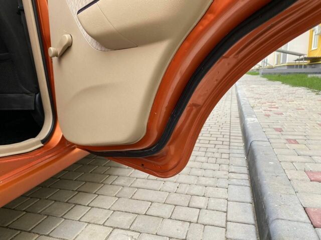 Жовтий Шевроле Авео, об'ємом двигуна 1.6 л та пробігом 308 тис. км за 2900 $, фото 15 на Automoto.ua