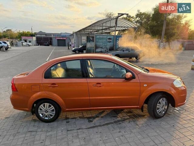 Желтый Шевроле Авео, объемом двигателя 1.6 л и пробегом 253 тыс. км за 4300 $, фото 21 на Automoto.ua