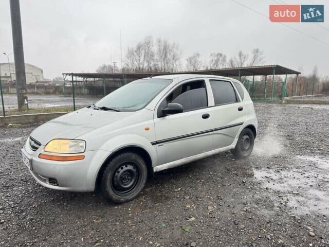 Сірий Шевроле Авео, об'ємом двигуна 1.15 л та пробігом 180 тис. км за 1350 $, фото 6 на Automoto.ua