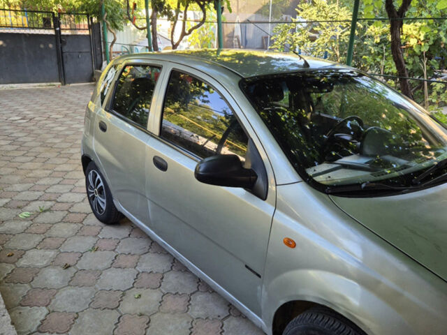 Серый Шевроле Авео, объемом двигателя 1.2 л и пробегом 100 тыс. км за 1900 $, фото 1 на Automoto.ua