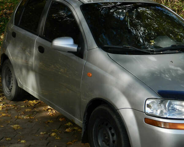 Сірий Шевроле Авео, об'ємом двигуна 1.5 л та пробігом 248 тис. км за 2900 $, фото 3 на Automoto.ua