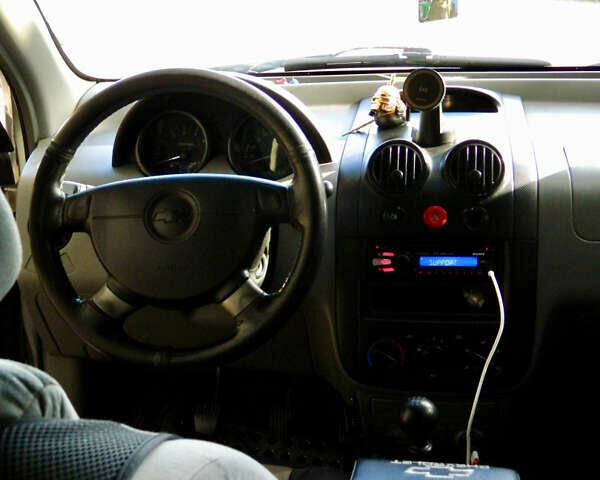 Сірий Шевроле Авео, об'ємом двигуна 1.5 л та пробігом 248 тис. км за 2900 $, фото 8 на Automoto.ua