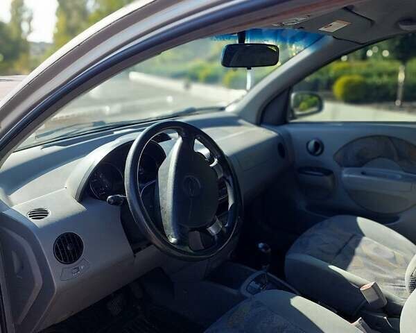 Серый Шевроле Авео, объемом двигателя 1.5 л и пробегом 201 тыс. км за 3200 $, фото 10 на Automoto.ua