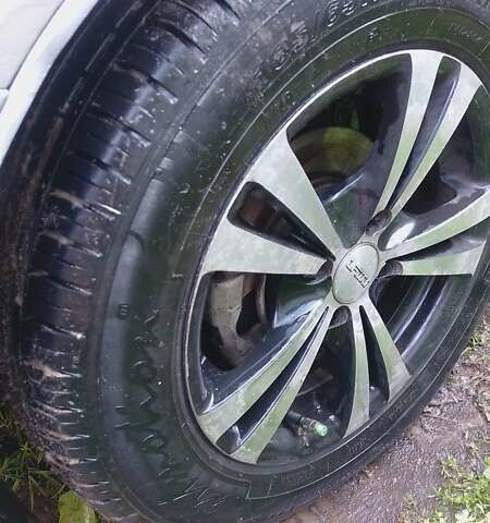 Серый Шевроле Авео, объемом двигателя 1.5 л и пробегом 149 тыс. км за 3450 $, фото 3 на Automoto.ua