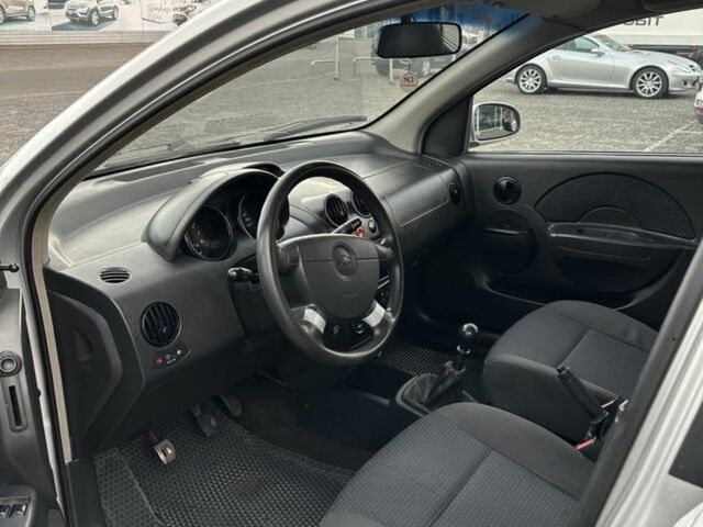 Серый Шевроле Авео, объемом двигателя 1.5 л и пробегом 299 тыс. км за 2500 $, фото 10 на Automoto.ua
