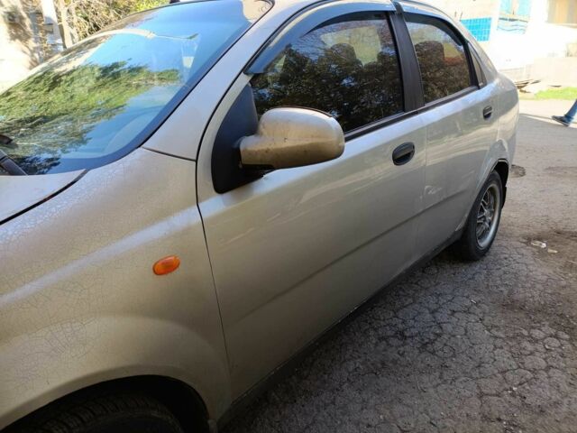 Серый Шевроле Авео, объемом двигателя 1.5 л и пробегом 300 тыс. км за 1910 $, фото 7 на Automoto.ua