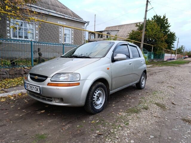 Серый Шевроле Авео, объемом двигателя 1.5 л и пробегом 221 тыс. км за 2700 $, фото 1 на Automoto.ua