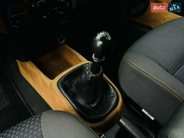 Сірий Шевроле Авео, об'ємом двигуна 1.5 л та пробігом 194 тис. км за 2900 $, фото 22 на Automoto.ua