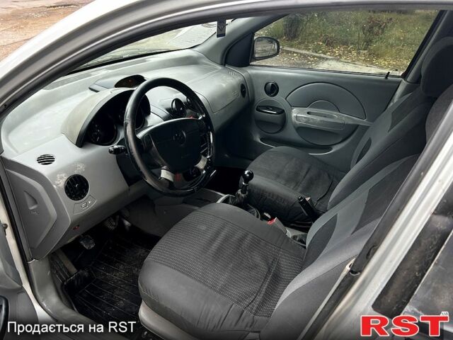 Серый Шевроле Авео, объемом двигателя 1.5 л и пробегом 189 тыс. км за 2500 $, фото 4 на Automoto.ua