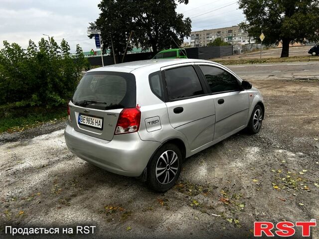 Серый Шевроле Авео, объемом двигателя 1.5 л и пробегом 189 тыс. км за 2500 $, фото 1 на Automoto.ua