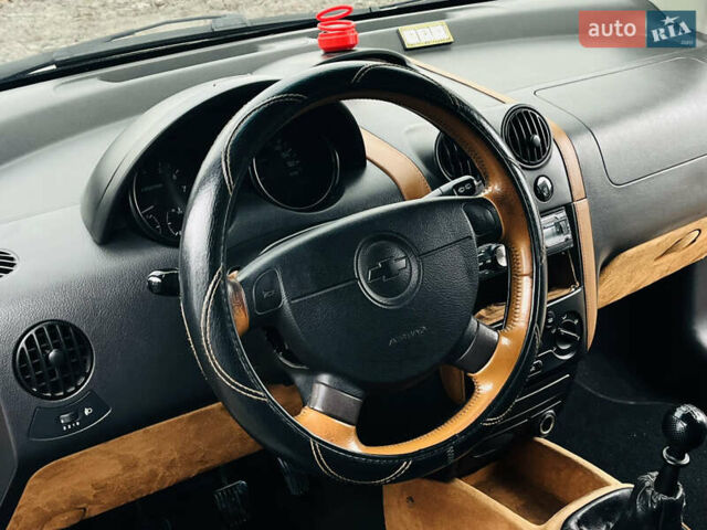 Сірий Шевроле Авео, об'ємом двигуна 1.5 л та пробігом 194 тис. км за 2900 $, фото 9 на Automoto.ua