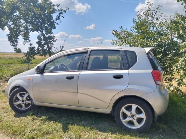 Серый Шевроле Авео, объемом двигателя 1.5 л и пробегом 240 тыс. км за 3100 $, фото 4 на Automoto.ua