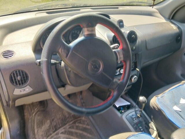 Серый Шевроле Авео, объемом двигателя 1.5 л и пробегом 240 тыс. км за 3100 $, фото 15 на Automoto.ua