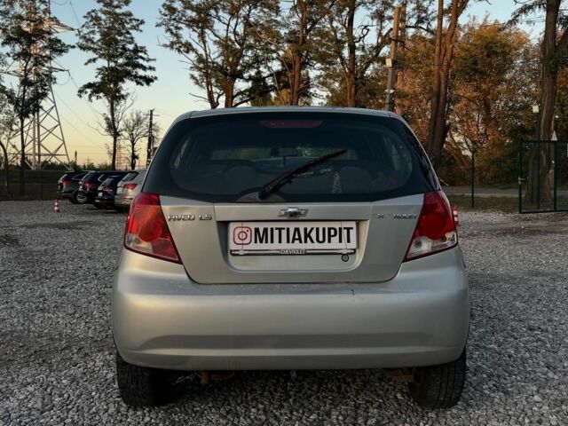 Серый Шевроле Авео, объемом двигателя 0 л и пробегом 200 тыс. км за 2300 $, фото 5 на Automoto.ua