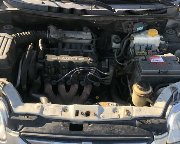 Серый Шевроле Авео, объемом двигателя 1.5 л и пробегом 277 тыс. км за 2600 $, фото 14 на Automoto.ua