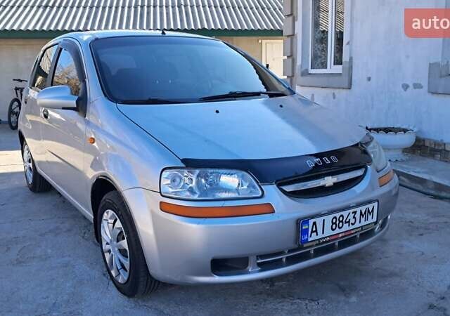 Серый Шевроле Авео, объемом двигателя 1.5 л и пробегом 265 тыс. км за 2700 $, фото 3 на Automoto.ua