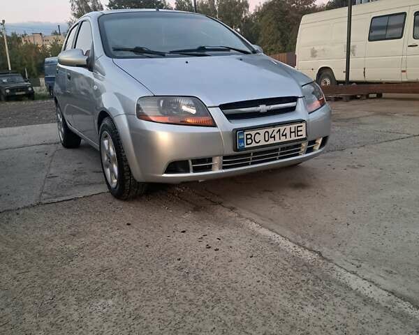 Серый Шевроле Авео, объемом двигателя 1.5 л и пробегом 217 тыс. км за 2800 $, фото 9 на Automoto.ua