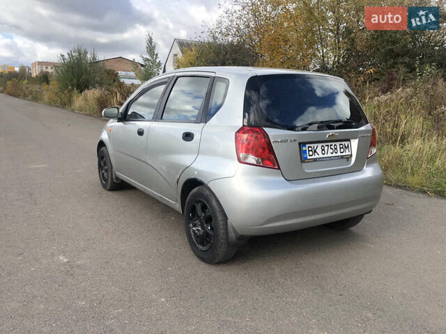 Серый Шевроле Авео, объемом двигателя 1.5 л и пробегом 174 тыс. км за 1950 $, фото 3 на Automoto.ua