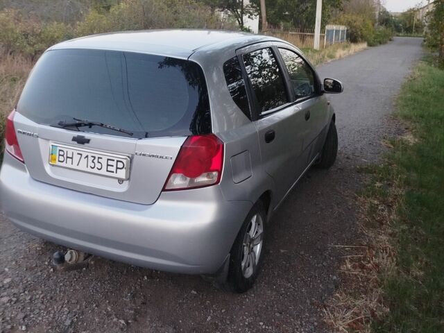 Сірий Шевроле Авео, об'ємом двигуна 1.5 л та пробігом 500 тис. км за 2200 $, фото 1 на Automoto.ua