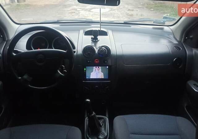 Сірий Шевроле Авео, об'ємом двигуна 1.2 л та пробігом 285 тис. км за 2450 $, фото 39 на Automoto.ua