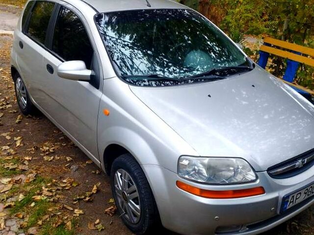 Серый Шевроле Авео, объемом двигателя 1.5 л и пробегом 260 тыс. км за 2700 $, фото 1 на Automoto.ua