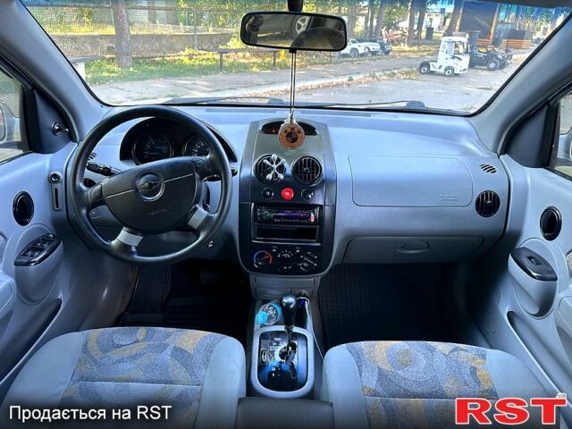 Серый Шевроле Авео, объемом двигателя 1.5 л и пробегом 232 тыс. км за 4000 $, фото 7 на Automoto.ua