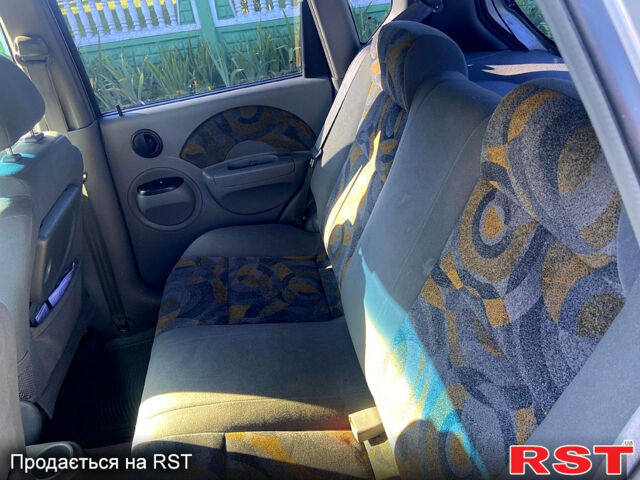 Сірий Шевроле Авео, об'ємом двигуна 1.5 л та пробігом 215 тис. км за 2350 $, фото 9 на Automoto.ua