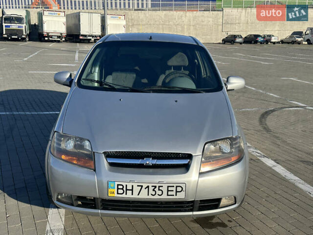 Сірий Шевроле Авео, об'ємом двигуна 1.5 л та пробігом 180 тис. км за 2900 $, фото 5 на Automoto.ua