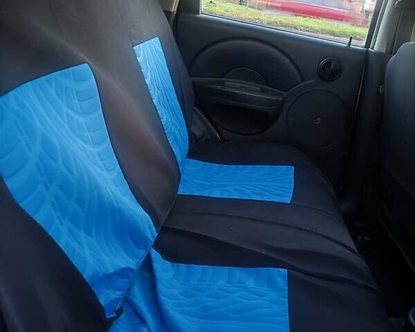 Сірий Шевроле Авео, об'ємом двигуна 1.2 л та пробігом 284 тис. км за 2500 $, фото 8 на Automoto.ua