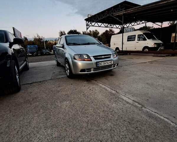 Серый Шевроле Авео, объемом двигателя 1.5 л и пробегом 217 тыс. км за 2800 $, фото 7 на Automoto.ua