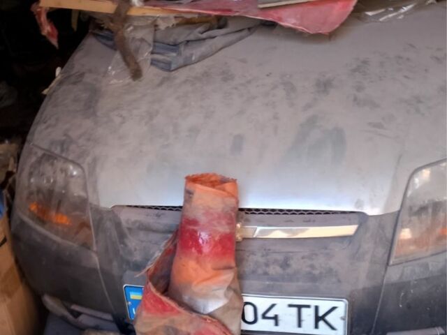 Серый Шевроле Авео, объемом двигателя 0 л и пробегом 170 тыс. км за 1800 $, фото 2 на Automoto.ua