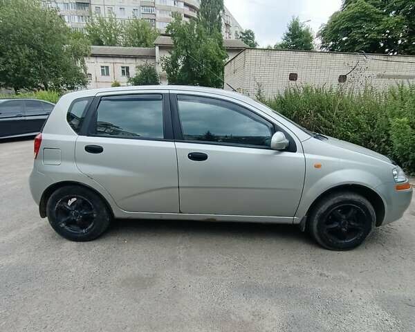 Сірий Шевроле Авео, об'ємом двигуна 1.6 л та пробігом 174 тис. км за 2900 $, фото 5 на Automoto.ua