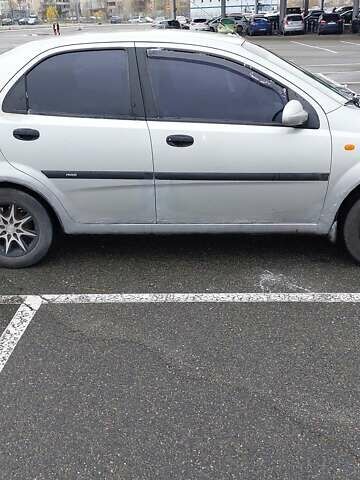 Серый Шевроле Авео, объемом двигателя 1.5 л и пробегом 159 тыс. км за 2700 $, фото 3 на Automoto.ua