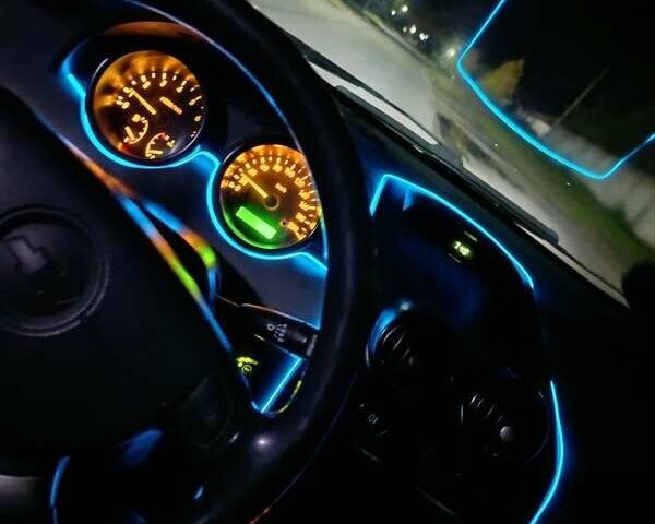 Серый Шевроле Авео, объемом двигателя 1.5 л и пробегом 221 тыс. км за 2700 $, фото 2 на Automoto.ua