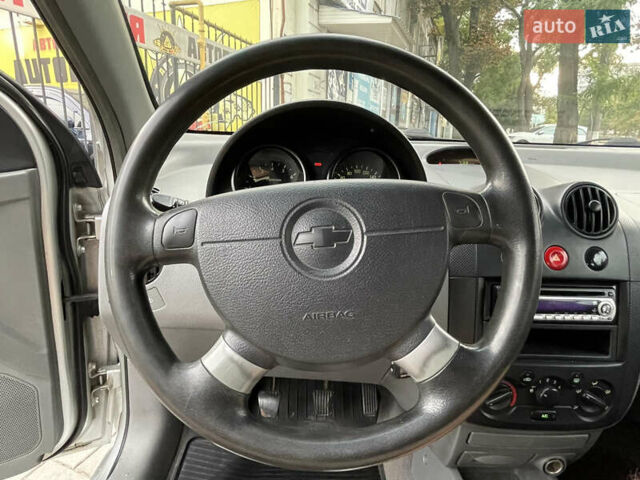Серый Шевроле Авео, объемом двигателя 1.5 л и пробегом 259 тыс. км за 3499 $, фото 11 на Automoto.ua