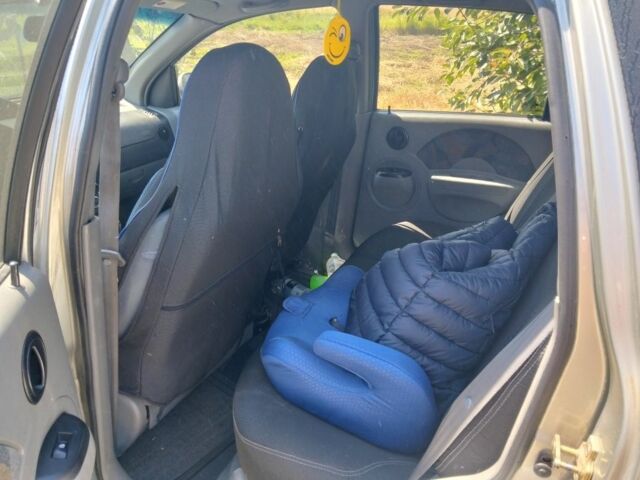 Серый Шевроле Авео, объемом двигателя 1.5 л и пробегом 240 тыс. км за 3100 $, фото 16 на Automoto.ua