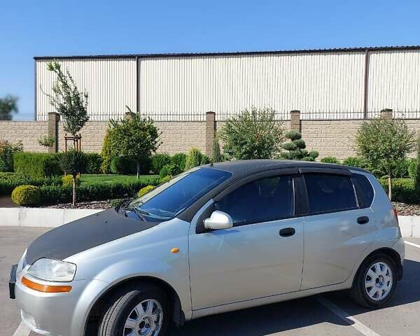 Серый Шевроле Авео, объемом двигателя 1.5 л и пробегом 201 тыс. км за 3200 $, фото 5 на Automoto.ua