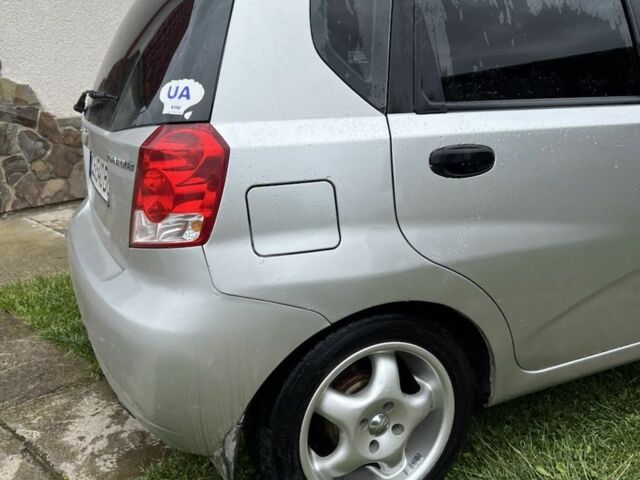 Серый Шевроле Авео, объемом двигателя 1.5 л и пробегом 157 тыс. км за 3000 $, фото 1 на Automoto.ua