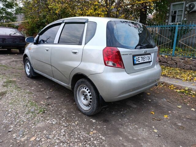 Серый Шевроле Авео, объемом двигателя 1.5 л и пробегом 221 тыс. км за 2700 $, фото 2 на Automoto.ua