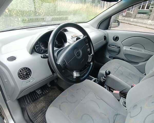 Сірий Шевроле Авео, об'ємом двигуна 1.6 л та пробігом 174 тис. км за 2900 $, фото 4 на Automoto.ua