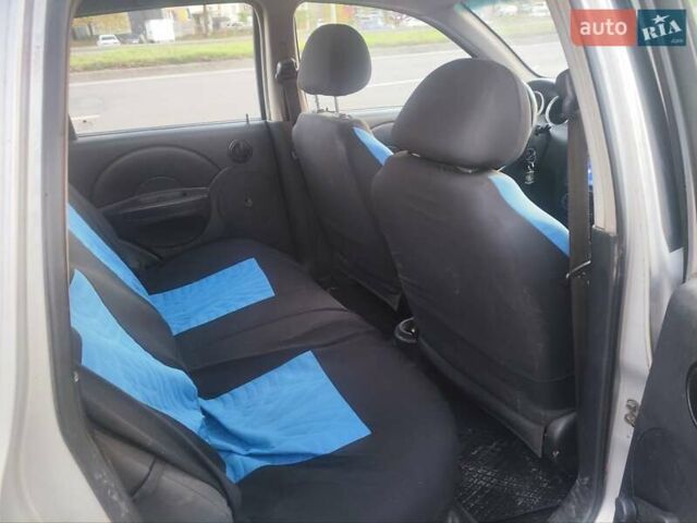 Сірий Шевроле Авео, об'ємом двигуна 1.2 л та пробігом 284 тис. км за 2500 $, фото 7 на Automoto.ua