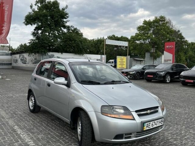 Серый Шевроле Авео, объемом двигателя 1.5 л и пробегом 299 тыс. км за 2500 $, фото 4 на Automoto.ua