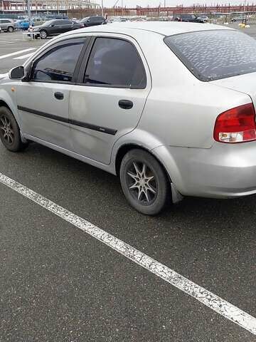 Серый Шевроле Авео, объемом двигателя 1.5 л и пробегом 159 тыс. км за 2700 $, фото 5 на Automoto.ua